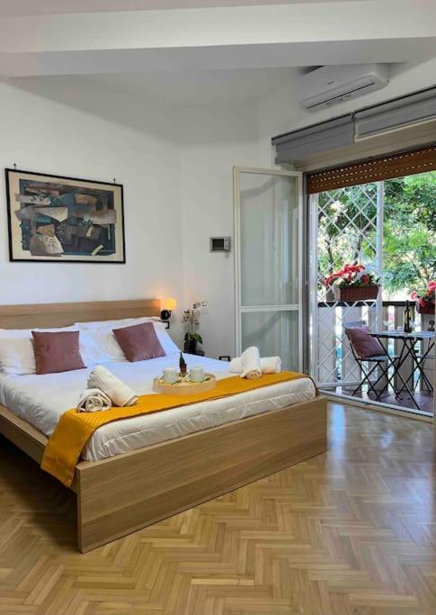 3 Fermate Dal Colosseo - Casa Vacanze Elena - 50 M Da Metro Garbatella Rom Exteriör bild